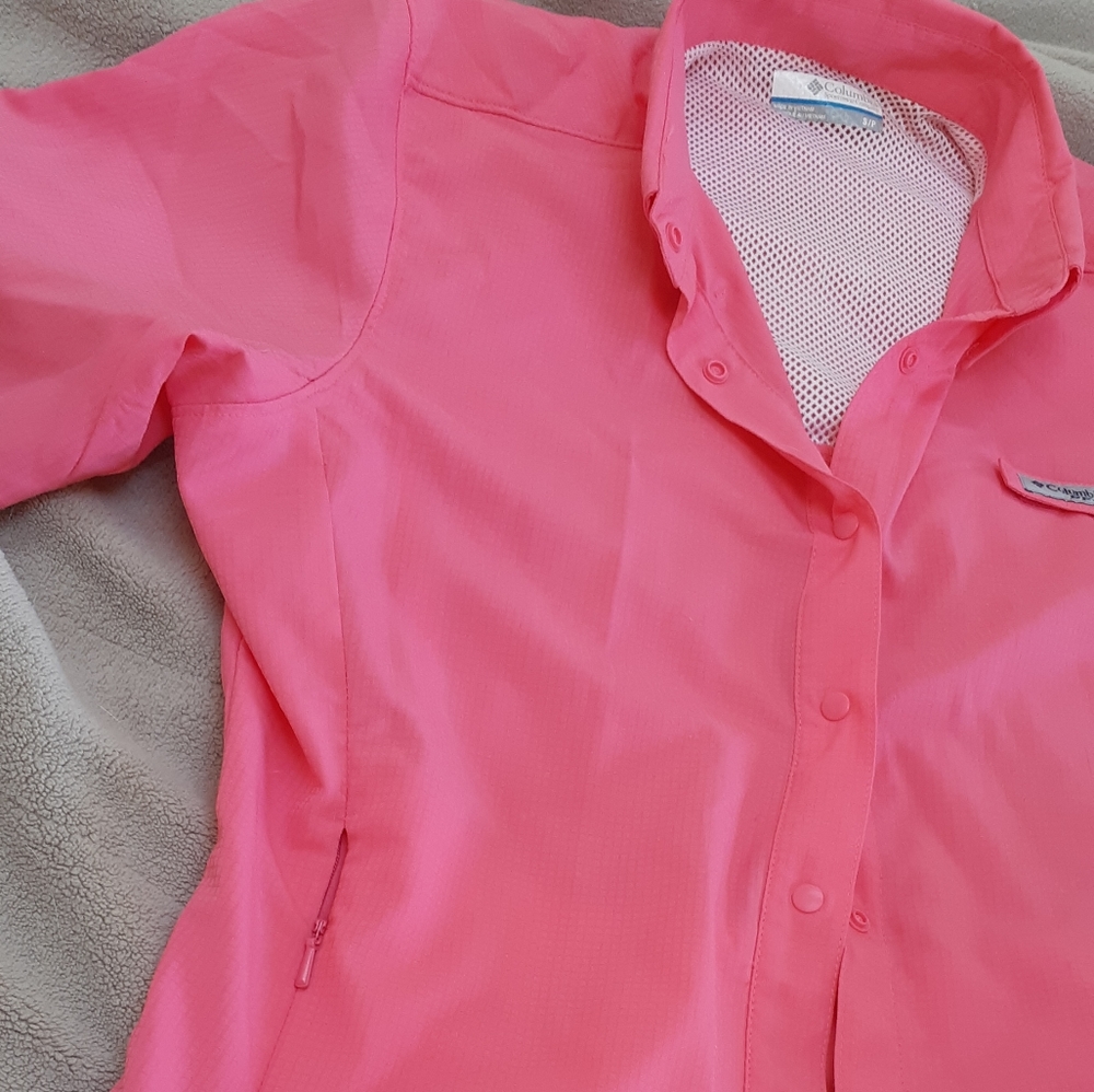 Women's Columbia PFG shirt